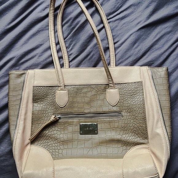 Nine West Long Weekend Zipper Embellished Tote Purse - Picture 1 of 3